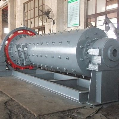 Toestand Hoogchroom staal of keramische slijpmedia Batch Ball Mill voor Silica