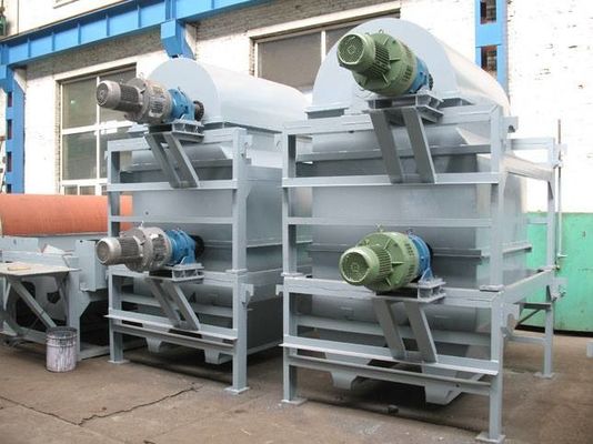Gordelbreedte 500-1400 mm Hoogmagnet Droog trommel Magnetische scheider voor goudmijnseparatie Mijnbouwmachines